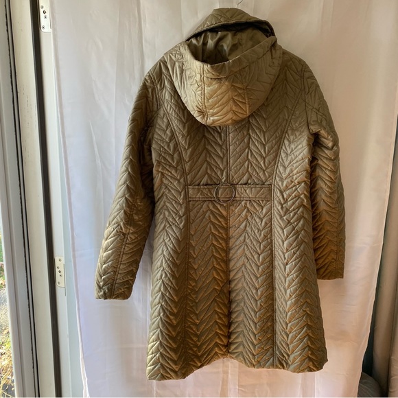 Via Spiga jacket zig zag quilted midi puffer SZ S. NWOT Color Sage. - Picture 13 of 15
